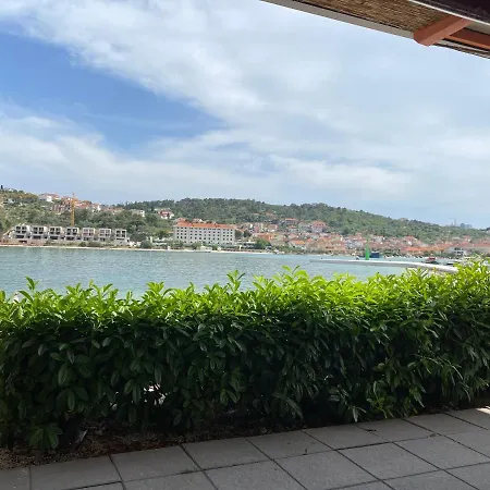 Small Private House With A Terrace In Apartment Trogir